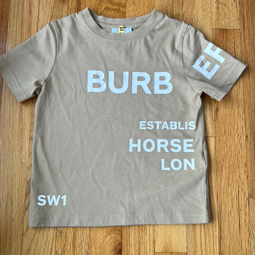 Burberry tee
